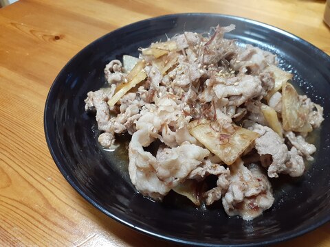 簡単10分「豚肉×大根」豚と大根の鰹節炒め!